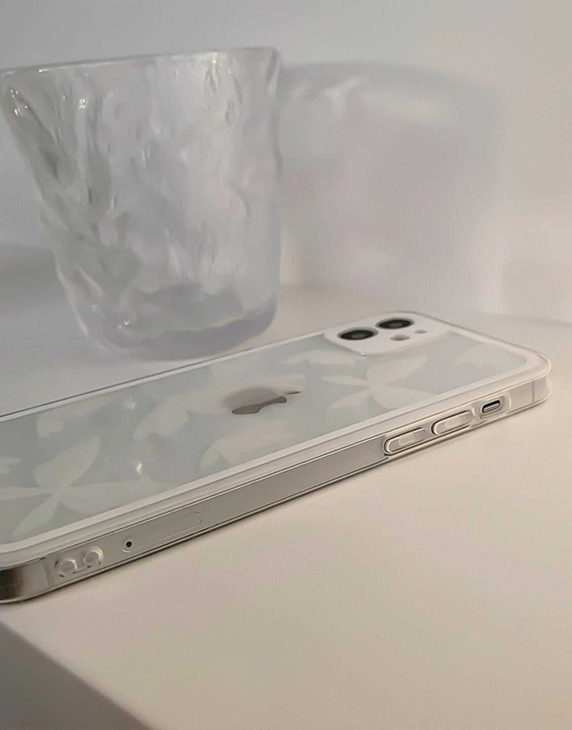 Aesthetic Vintage Butterfly Phone Case - URBANLUSA