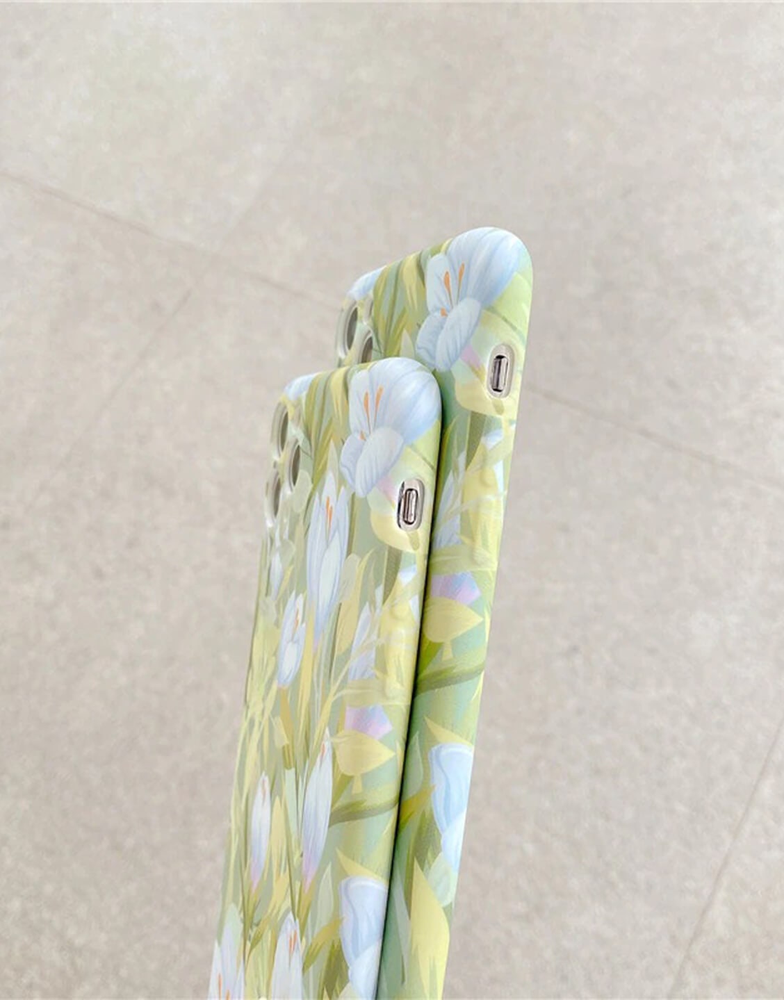 Vintage Spring Tulip Floral Aesthetic iPhone Case - URBANLUSA