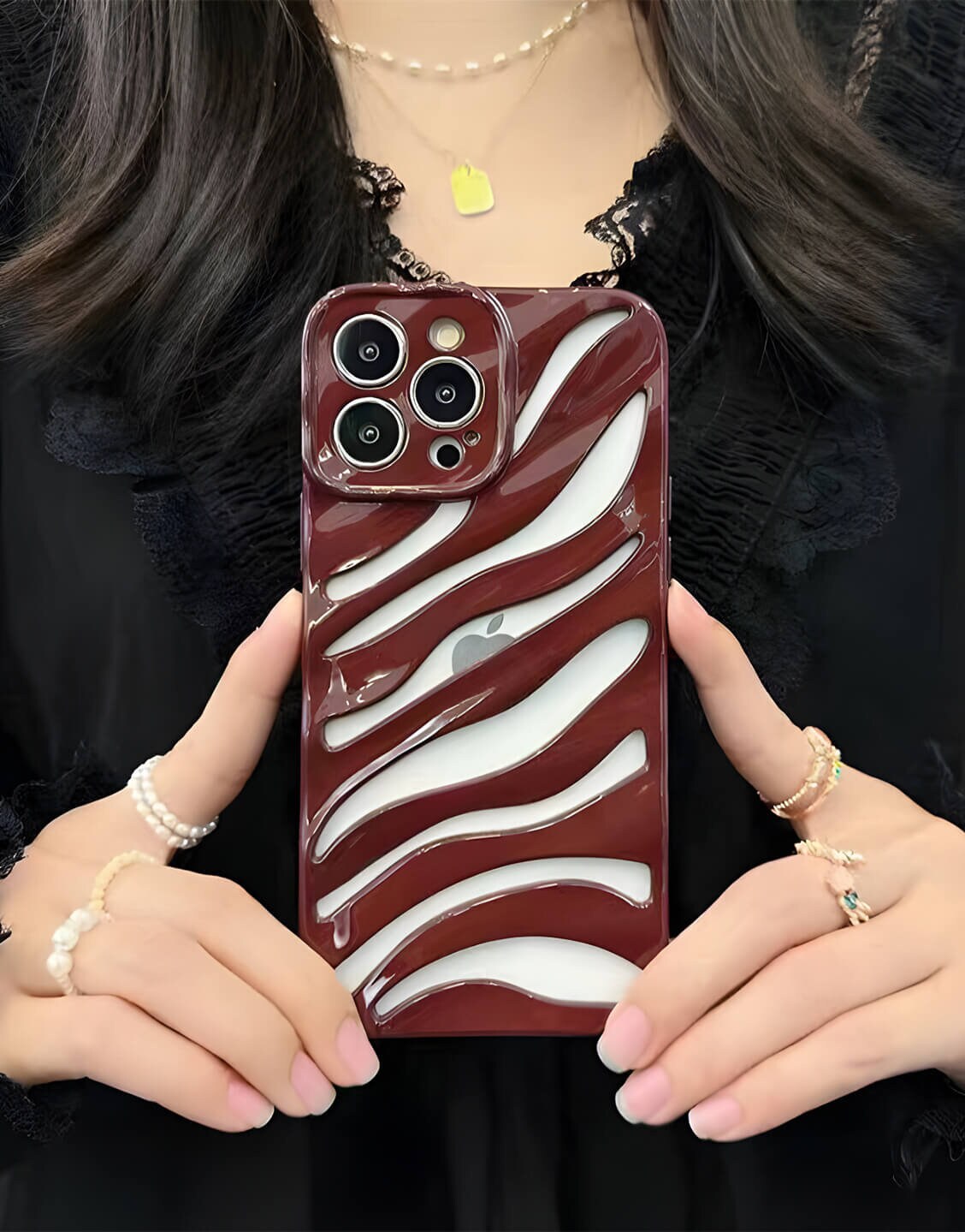 Aesthetic Grunge Striped Hollow iPhone Case - URBANLUSA