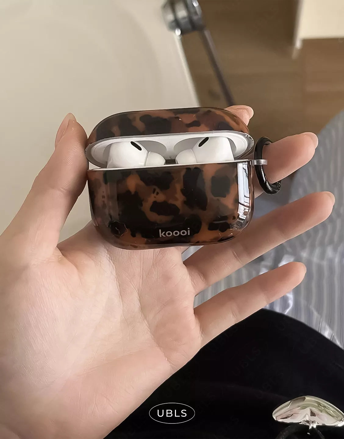 Tortoiseshell Amber Glossy AirPods Case