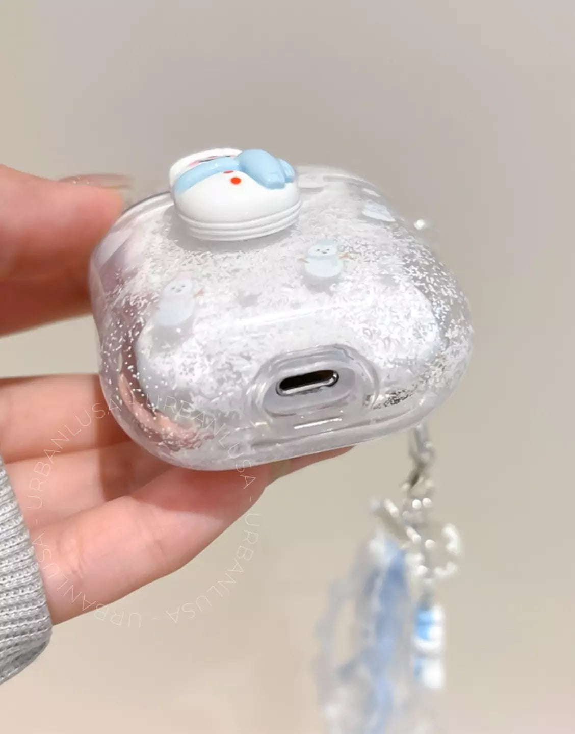 Glitter 3D Snowman Quicksand AirPods Case with Snowman Tassel Pendant