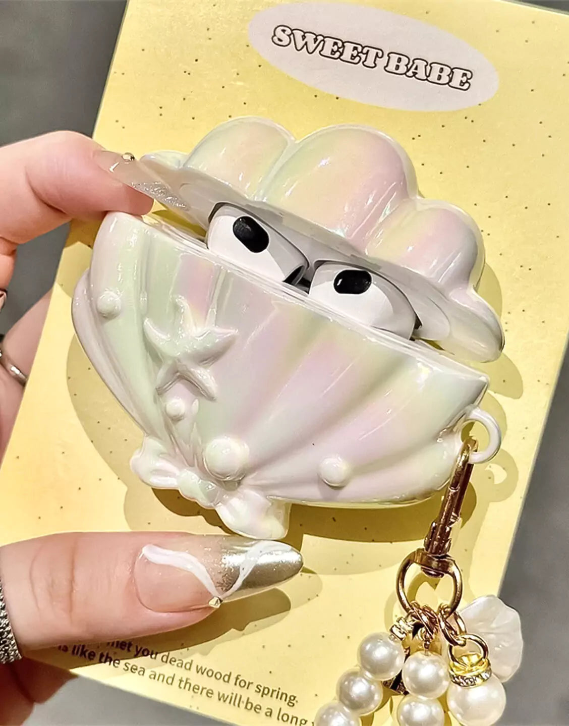 Lovely Seashell AirPods Case - URBANLUSA