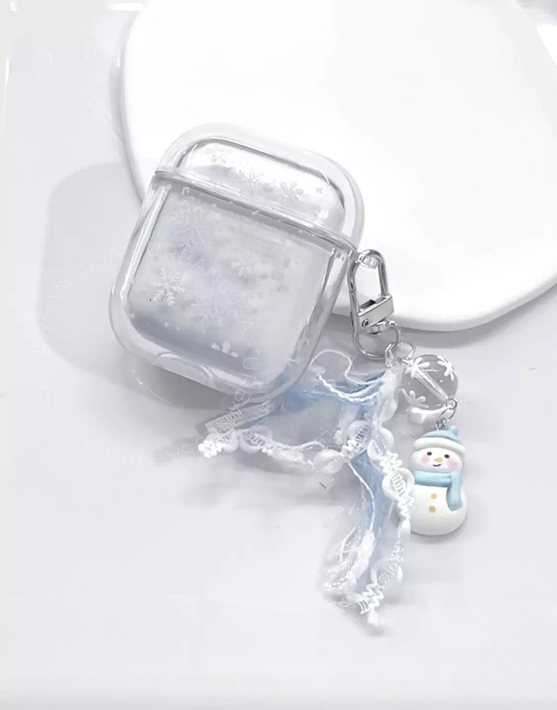 Snowflake Quicksand AirPods Case with Snowman Tassel Pendant - URBANLUSA