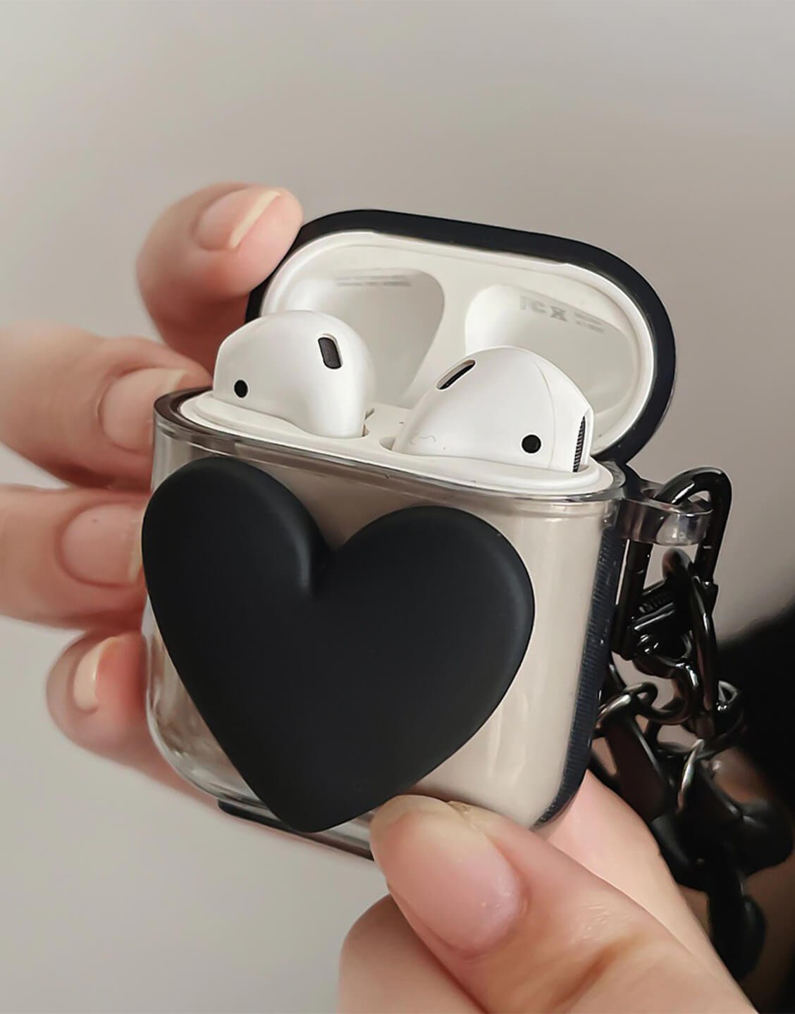 Clear Black Heart AirPods Case - URBANLUSA