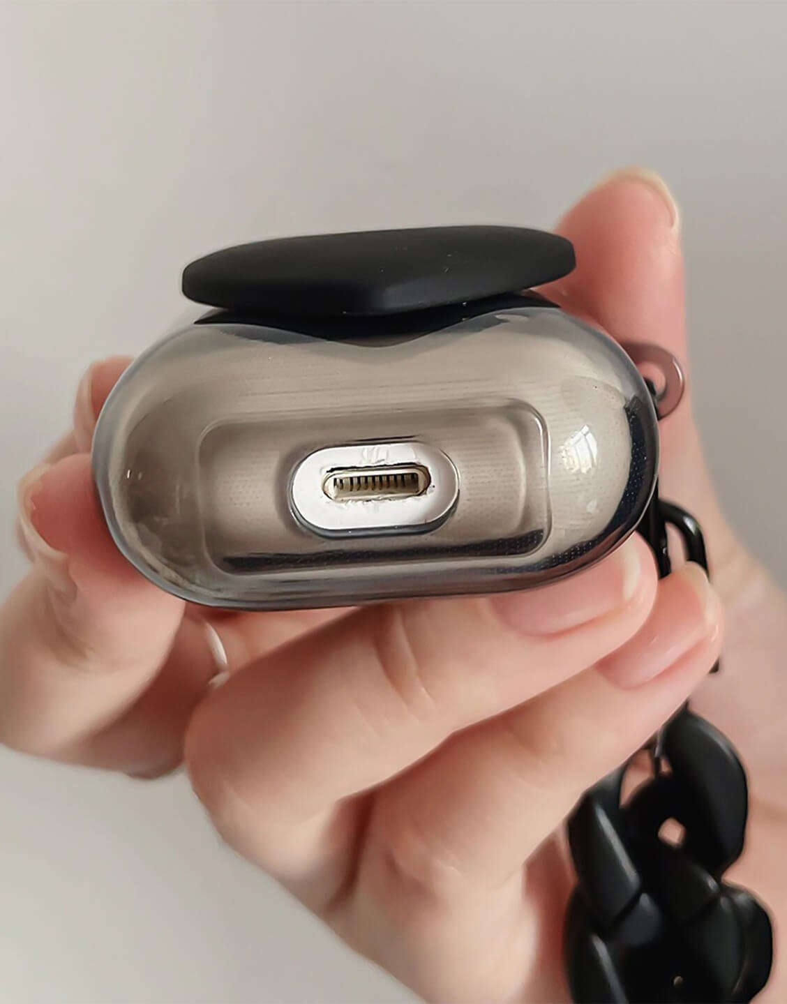 Clear Black Heart AirPods Case - URBANLUSA