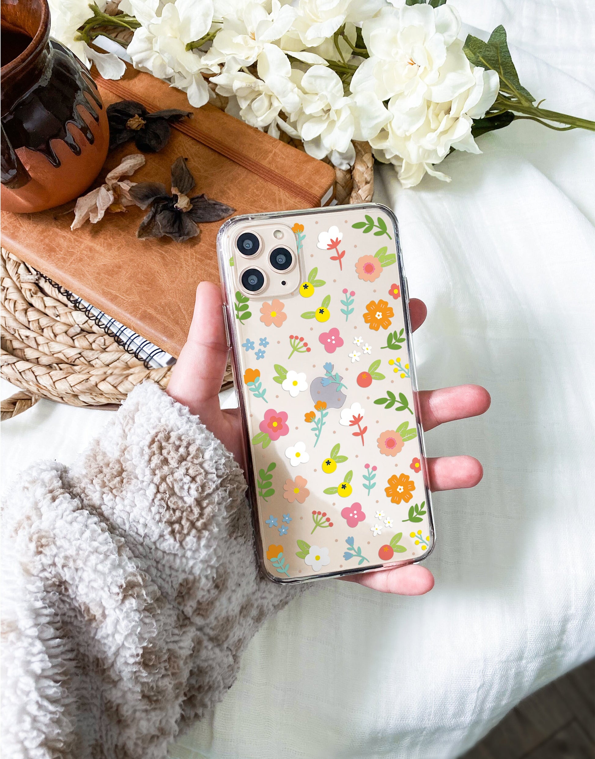 Cute Aesthetic Floral iPhone Case - URBANLUSA