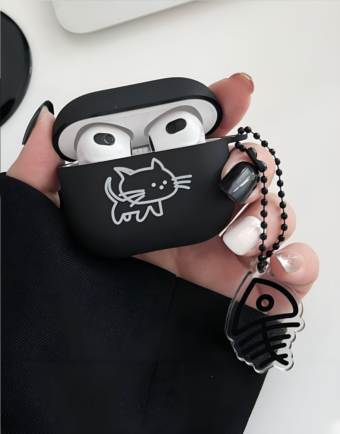 Cute Grunge Aesthetic Cat AirPods Case - URBANLUSA