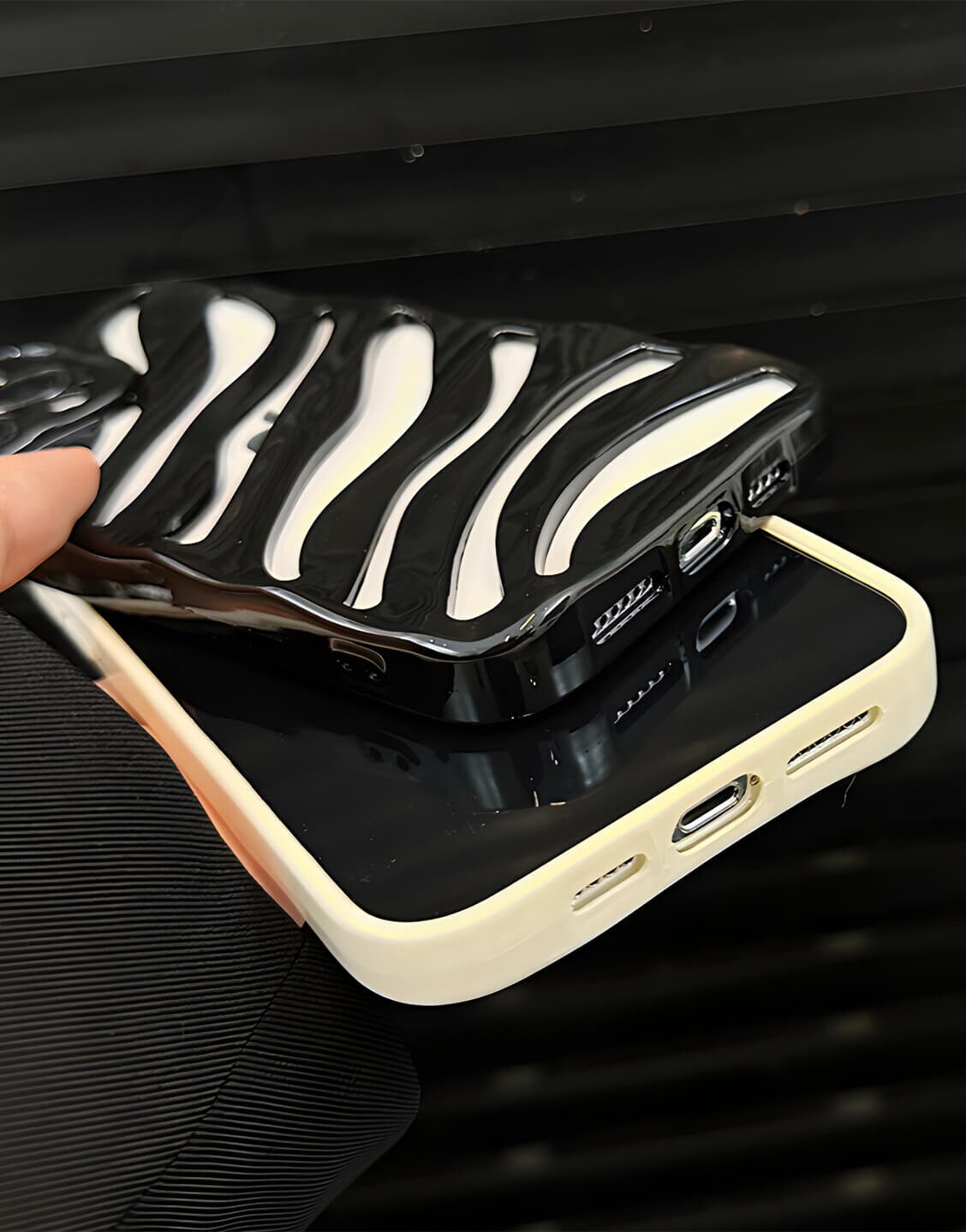 Aesthetic Grunge Striped Hollow iPhone Case - URBANLUSA