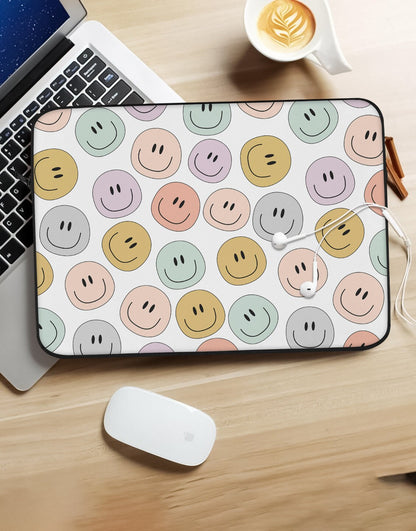 Aesthetic Smile Laptop Sleeve - URBANLUSA