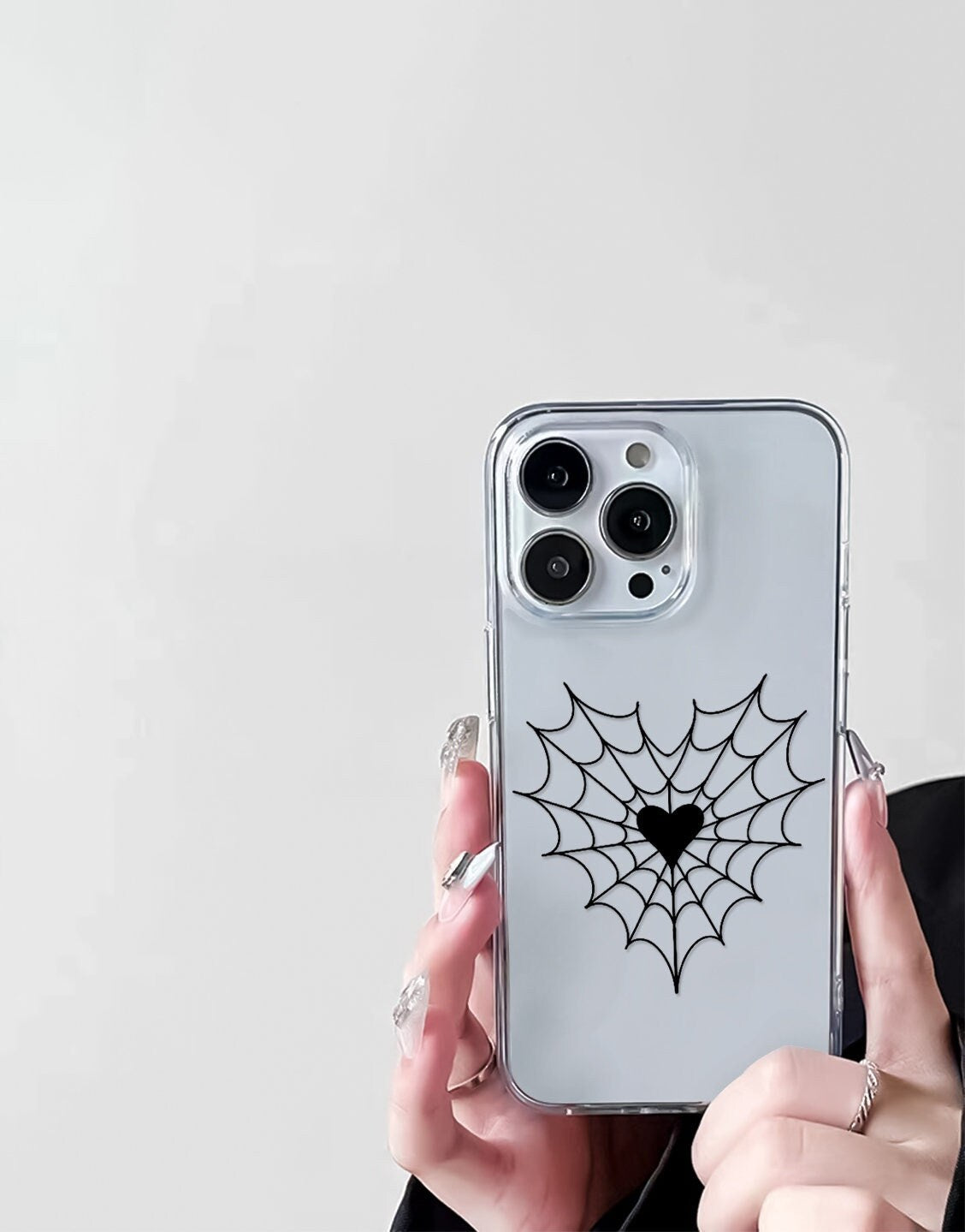 Heart Web Aesthetic iPhone Case - URBANLUSA