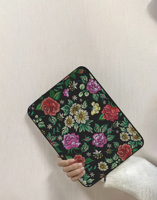 Vintage Roses Laptop Sleeve - URBANLUSA